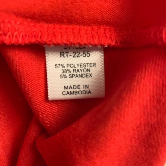 Color Alien Women’s Red Leopard Pocket Tank Top NWT - Picture 4 of 5